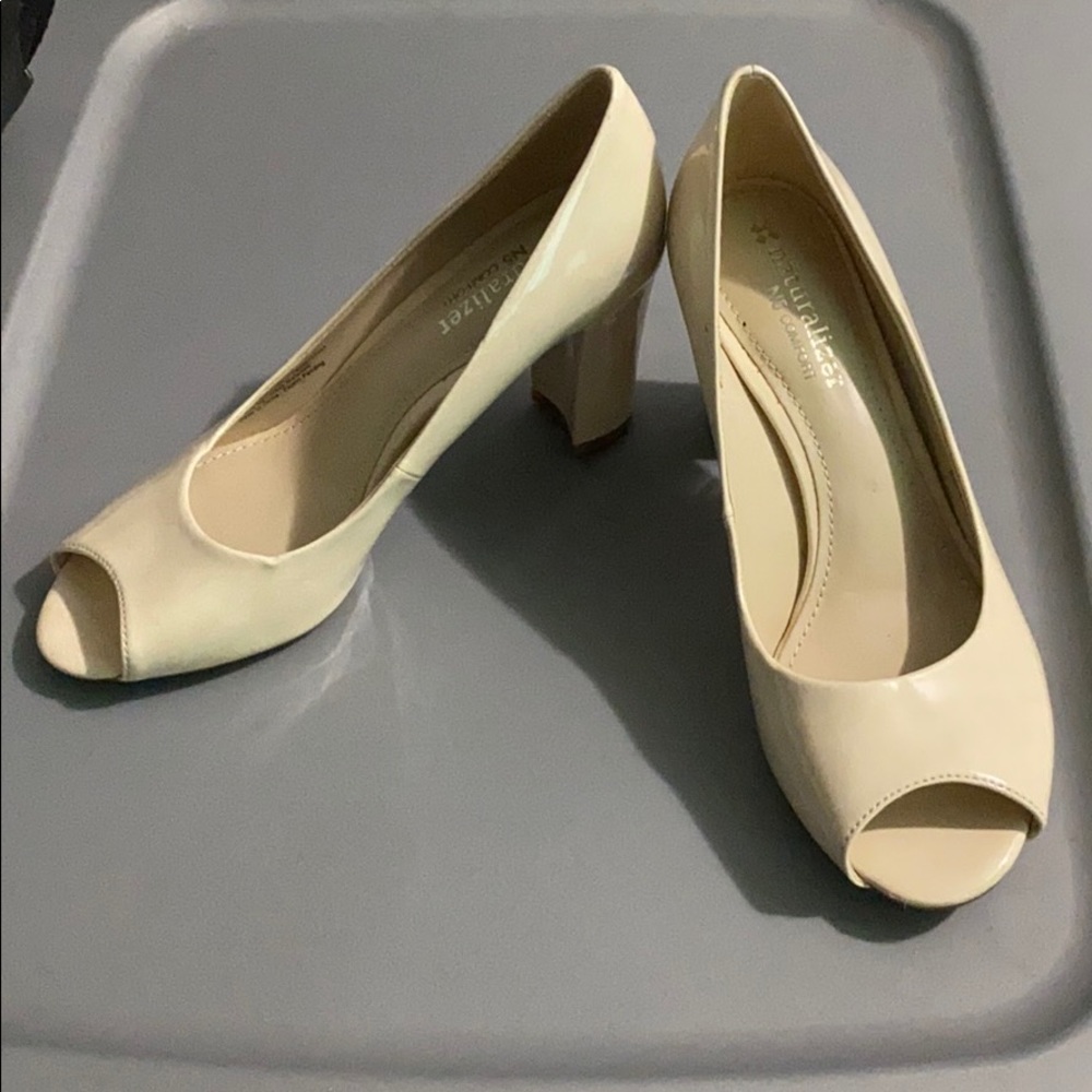 Tan Naturalizer N5 comfort